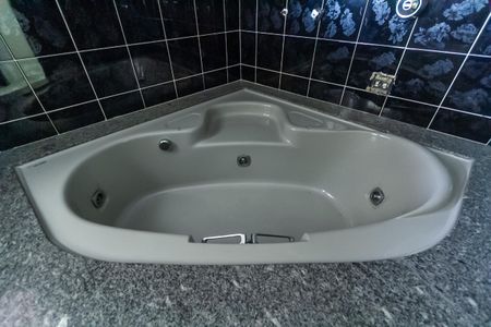 Casa à venda com 357m², 4 quartos e 6 vagas Casa à venda com 357m², 4 quartos e 6 vagasBanheiro da Suíte 1