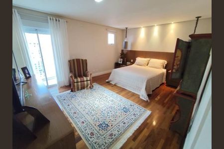 Apartamento à venda com 240m², 4 quartos e 4 vagas