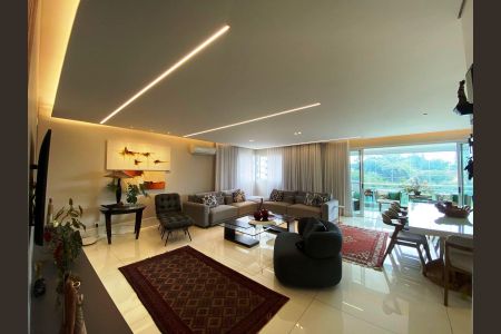 Apartamento à venda com 240m², 4 quartos e 4 vagas