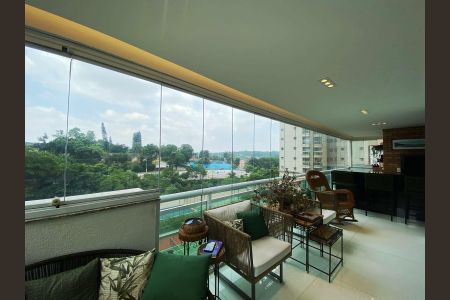 Apartamento à venda com 240m², 4 quartos e 4 vagas