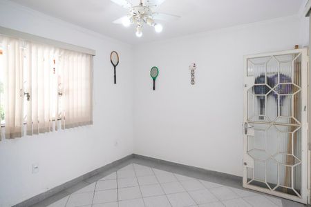 Casa à venda com 585m², 4 quartos e 10 vagasÁrea de serviço