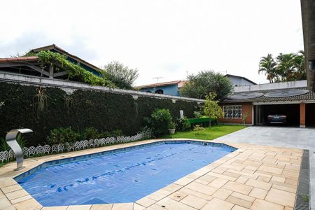 Casa à venda com 585m², 4 quartos e 10 vagasQuintal