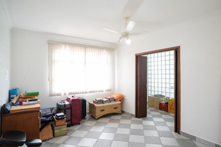 Casa à venda com 585m², 4 quartos e 10 vagasEscritório