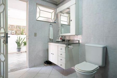 Casa à venda com 585m², 4 quartos e 10 vagasÁrea de serviço