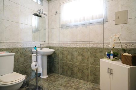 Casa à venda com 585m², 4 quartos e 10 vagasLavabo