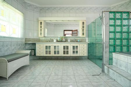 Casa à venda com 585m², 4 quartos e 10 vagasCloset da suíte 1