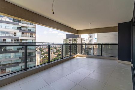 Apartamento à venda com 195m², 4 quartos e 3 vagasVaranda