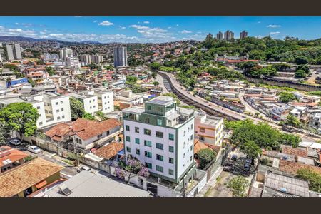 Apartamento à venda com 140m², 3 quartos e 2 vagas Apartamento à venda com 140m², 3 quartos e 2 vagasFoto Área