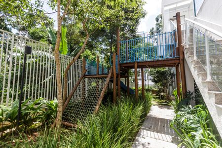 Apartamento à venda com 138m², 3 quartos e 3 vagas Apartamento à venda com 138m², 3 quartos e 3 vagasÁrea comum - Playground