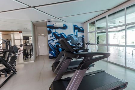Apartamento à venda com 138m², 3 quartos e 3 vagas Apartamento à venda com 138m², 3 quartos e 3 vagasÁrea comum - Academia
