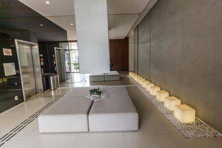 Apartamento à venda com 138m², 3 quartos e 3 vagas Apartamento à venda com 138m², 3 quartos e 3 vagasHall social