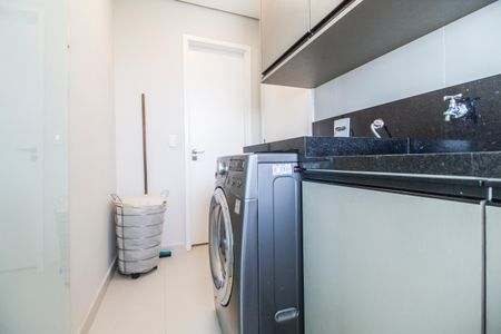 Apartamento à venda com 138m², 3 quartos e 3 vagas Apartamento à venda com 138m², 3 quartos e 3 vagasÁrea de Serviço