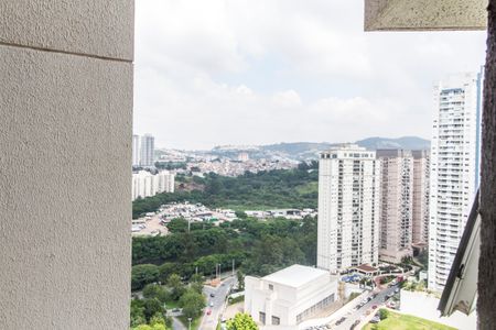 Apartamento à venda com 138m², 3 quartos e 3 vagas Apartamento à venda com 138m², 3 quartos e 3 vagasVista da Área de Serviço