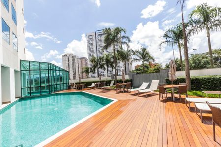 Apartamento à venda com 138m², 3 quartos e 3 vagas Apartamento à venda com 138m², 3 quartos e 3 vagasÁrea comum - Piscina