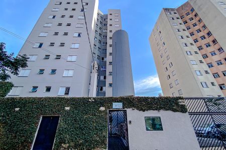 Apartamento para alugar com 73m², 2 quartos e sem vagaFachada