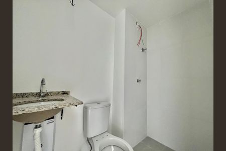 Apartamento à venda com 37m², 2 quartos e sem vaga Apartamento à venda com 37m², 2 quartos e sem vagaBanheiro