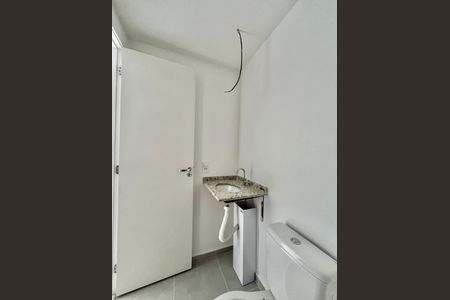 Apartamento à venda com 37m², 2 quartos e sem vaga Apartamento à venda com 37m², 2 quartos e sem vagaBanheiro