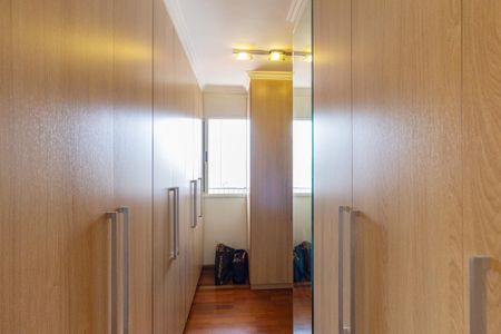 Apartamento à venda com 161m², 4 quartos e 4 vagas Apartamento à venda com 161m², 4 quartos e 4 vagasSuíte 3