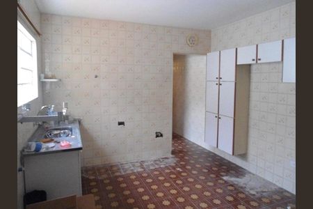 Casa à venda com 303m², 5 quartos e sem vaga