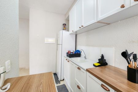 Apartamento à venda com 42m², 2 quartos e sem vaga Apartamento à venda com 42m², 2 quartos e sem vagaCozinha
