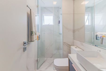 Apartamento à venda com 136m², 3 quartos e 2 vagas Apartamento à venda com 136m², 3 quartos e 2 vagasBanheiro