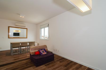 Casa de condomínio à venda com 300m², 4 quartos e 3 vagas Casa de condomínio à venda com 300m², 4 quartos e 3 vagasSuíte 2
