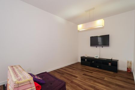 Casa de condomínio à venda com 300m², 4 quartos e 3 vagas Casa de condomínio à venda com 300m², 4 quartos e 3 vagasSuíte 2