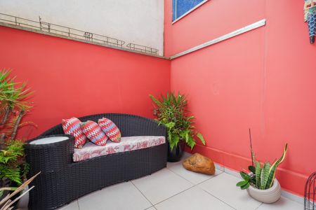 Casa de condomínio à venda com 300m², 4 quartos e 3 vagas Casa de condomínio à venda com 300m², 4 quartos e 3 vagasTerraço da Sala