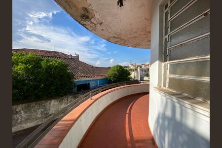 Casa à venda com 1147m², 4 quartos e 7 vagas Casa à venda com 1147m², 4 quartos e 7 vagasVaranda