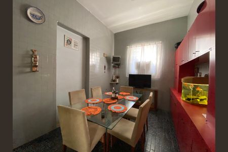 Casa à venda com 1147m², 4 quartos e 7 vagas Casa à venda com 1147m², 4 quartos e 7 vagasCopa