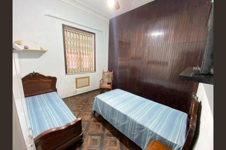 Casa à venda com 1147m², 4 quartos e 7 vagas Casa à venda com 1147m², 4 quartos e 7 vagasQuarto 2