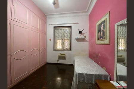 Casa à venda com 1147m², 4 quartos e 7 vagas Casa à venda com 1147m², 4 quartos e 7 vagasQuarto 3