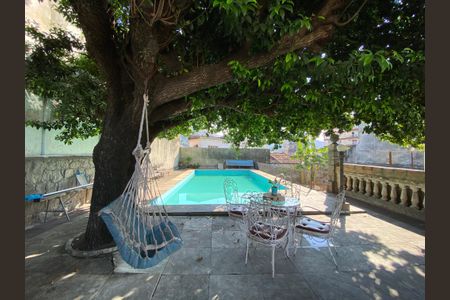 Casa à venda com 1147m², 4 quartos e 7 vagas Casa à venda com 1147m², 4 quartos e 7 vagasPiscina