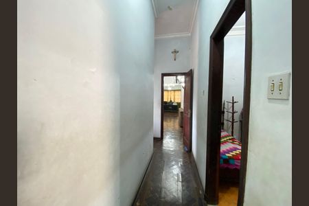 Casa à venda com 1147m², 4 quartos e 7 vagas Casa à venda com 1147m², 4 quartos e 7 vagasCorredor