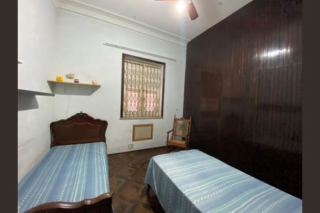 Casa à venda com 1147m², 4 quartos e 7 vagas Casa à venda com 1147m², 4 quartos e 7 vagasQuarto 2