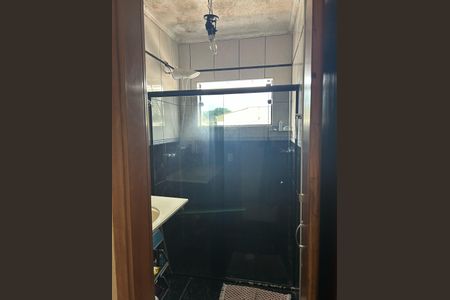 Casa à venda com 187m², 3 quartos e 5 vagas Casa à venda com 187m², 3 quartos e 5 vagasBanheiro