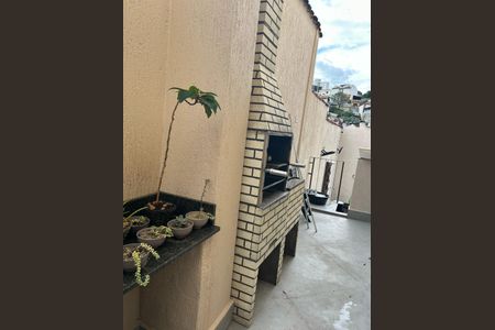 Casa à venda com 187m², 3 quartos e 5 vagas Casa à venda com 187m², 3 quartos e 5 vagasÁrea Externa
