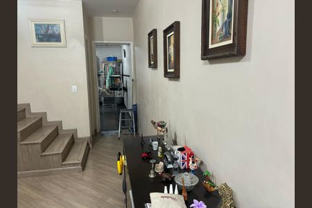 Casa à venda com 187m², 3 quartos e 5 vagas Casa à venda com 187m², 3 quartos e 5 vagasSala