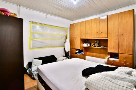 Casa à venda com 220m², 2 quartos e 8 vagas Casa à venda com 220m², 2 quartos e 8 vagasQuarto 2