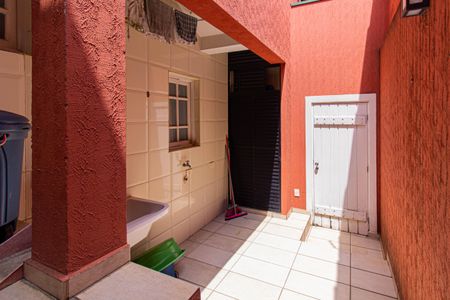 Casa à venda com 300m², 3 quartos e 1 vaga Casa à venda com 300m², 3 quartos e 1 vagaÁrea de Serviço