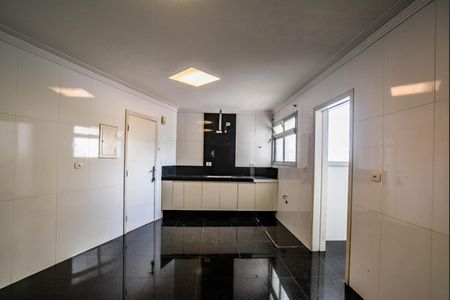Apartamento à venda com 150m², 4 quartos e 1 vaga Apartamento à venda com 150m², 4 quartos e 1 vagaCozinha