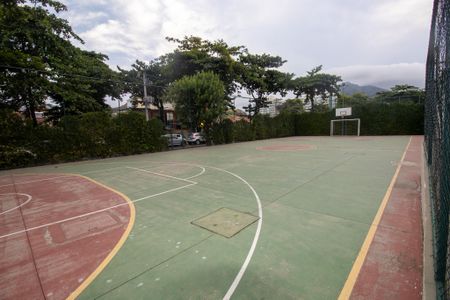 Apartamento à venda com 150m², 4 quartos e 2 vagas Apartamento à venda com 150m², 4 quartos e 2 vagasÁrea comum - Quadra