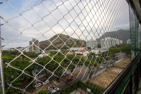 Apartamento à venda com 150m², 4 quartos e 2 vagas Apartamento à venda com 150m², 4 quartos e 2 vagasVaranda