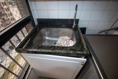 Apartamento à venda com 150m², 4 quartos e 2 vagas Apartamento à venda com 150m², 4 quartos e 2 vagasÁrea de Serviço