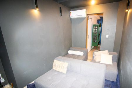 Apartamento à venda com 150m², 4 quartos e 2 vagas Apartamento à venda com 150m², 4 quartos e 2 vagasSala de TV
