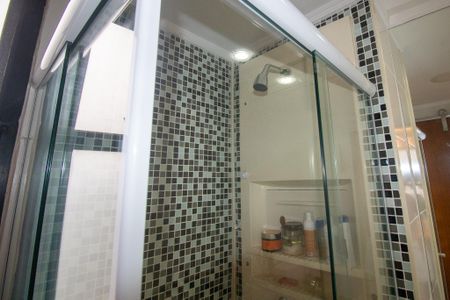 Apartamento à venda com 150m², 4 quartos e 2 vagas Apartamento à venda com 150m², 4 quartos e 2 vagasBanheiro da Suíte