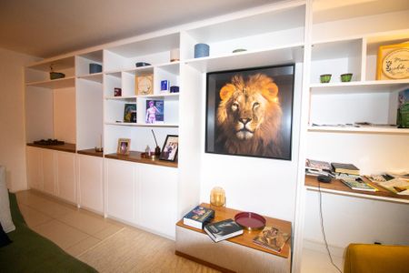 Apartamento à venda com 150m², 4 quartos e 2 vagas Apartamento à venda com 150m², 4 quartos e 2 vagasSala