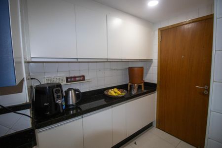 Apartamento à venda com 150m², 4 quartos e 2 vagas Apartamento à venda com 150m², 4 quartos e 2 vagasCozinha