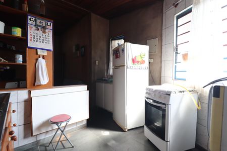 Casa à venda com 148m², 3 quartos e 2 vagasEdícula - Cozinha