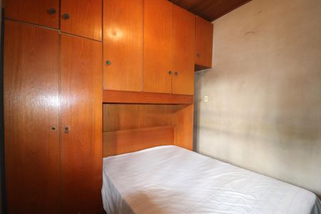 Casa à venda com 148m², 3 quartos e 2 vagasEdícula - Quarto